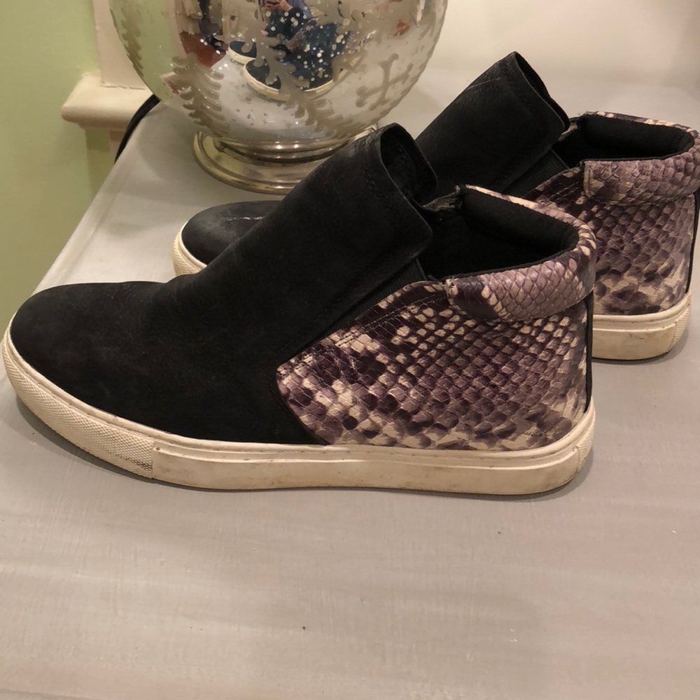 Kenneth Cole black and snakeskin hightop sneakers - Picture 3 of 6